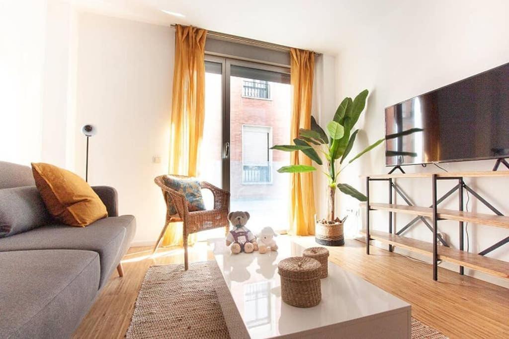 Heima Gran Via A Leilighet Madrid Eksteriør bilde